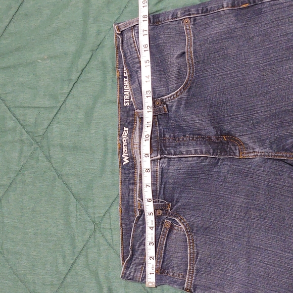 Wrangler straight fit jeans - Picture 4 of 6